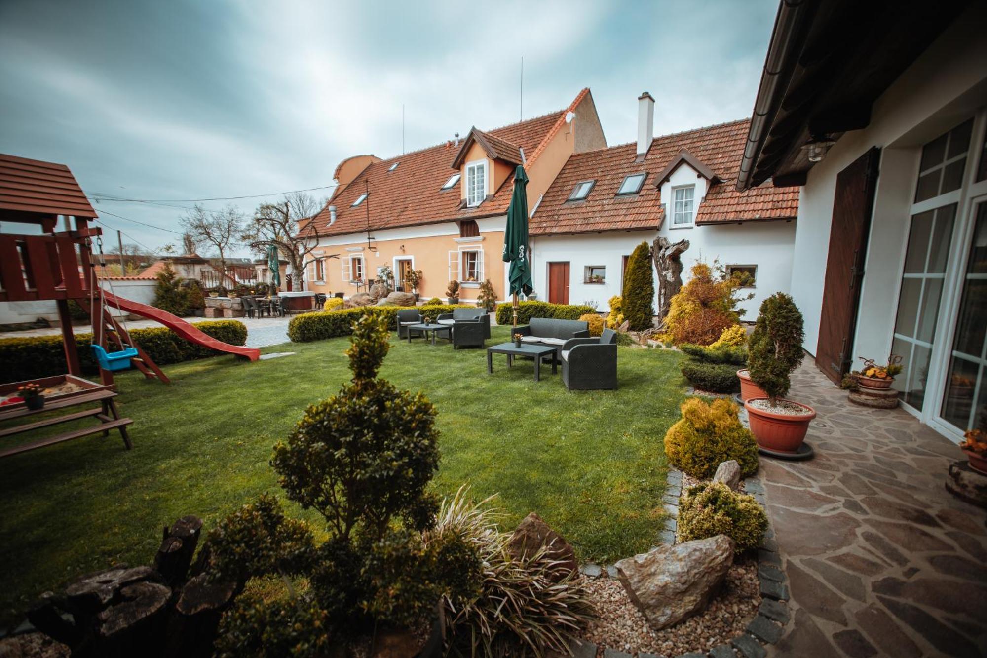Hotel Restaurace Cp.2 Slapy  Exterior foto